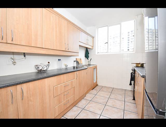 2.5 BEDROOM APARTMENT FOR SALE IN BEDFORD GARDENS